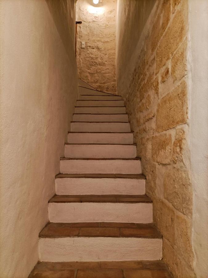Maison Atypique Coeur De Village Historique Villeneuve-lès-Avignon Eksteriør billede