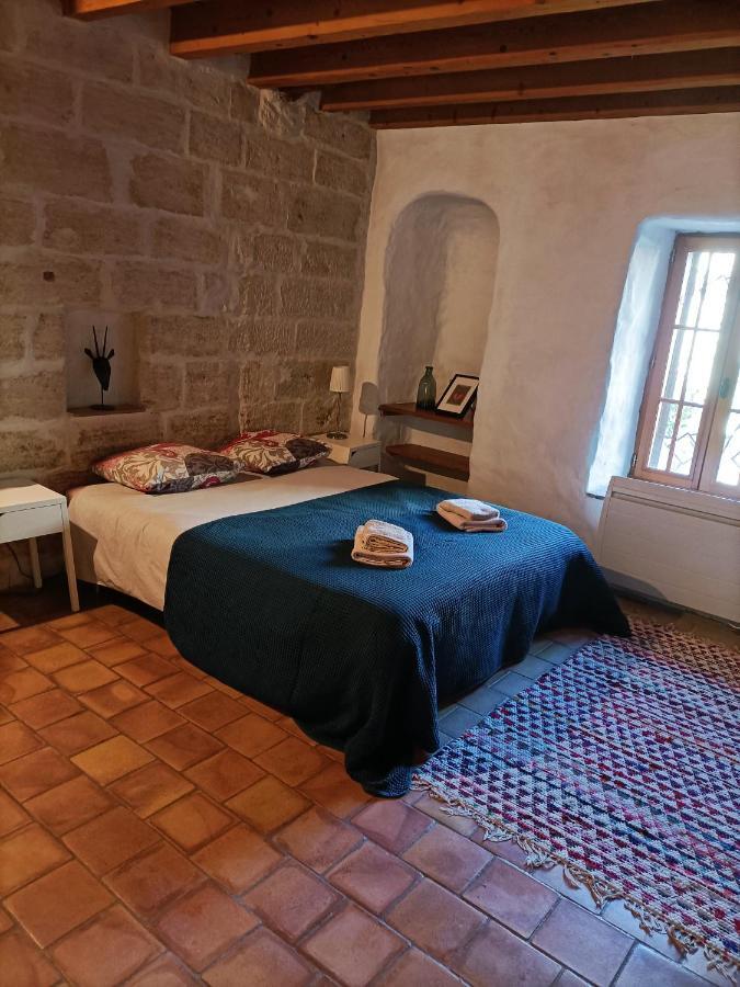 Maison Atypique Coeur De Village Historique Villeneuve-lès-Avignon Eksteriør billede